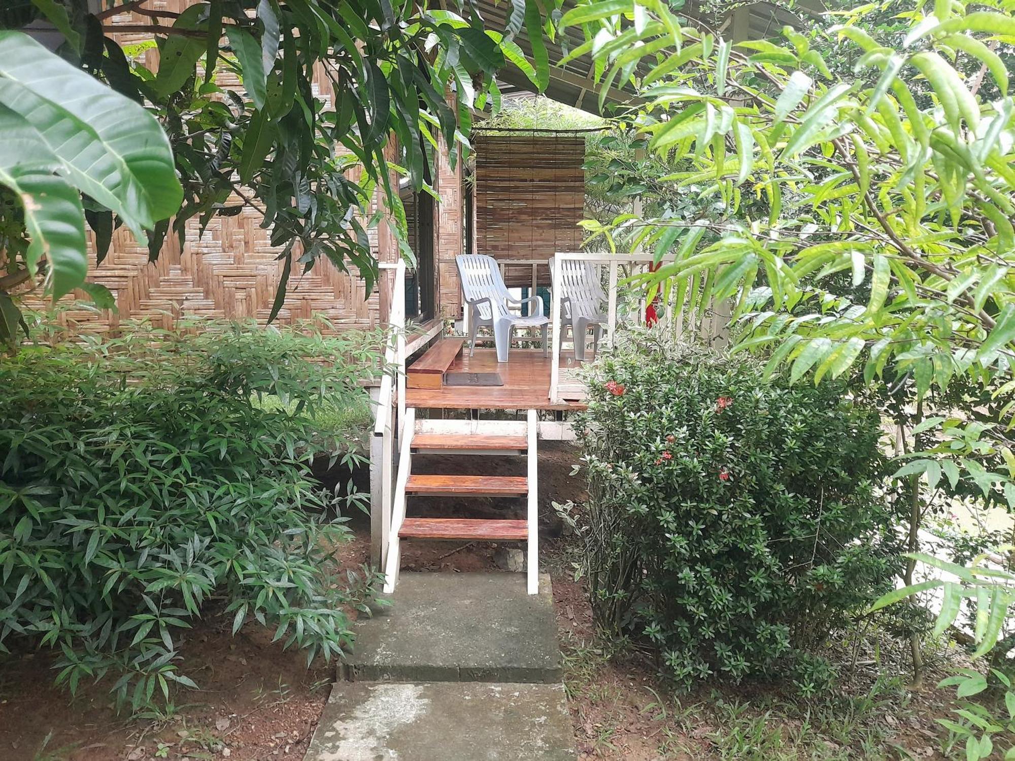 Koh Mook Bamboo Bungalows Exterior photo