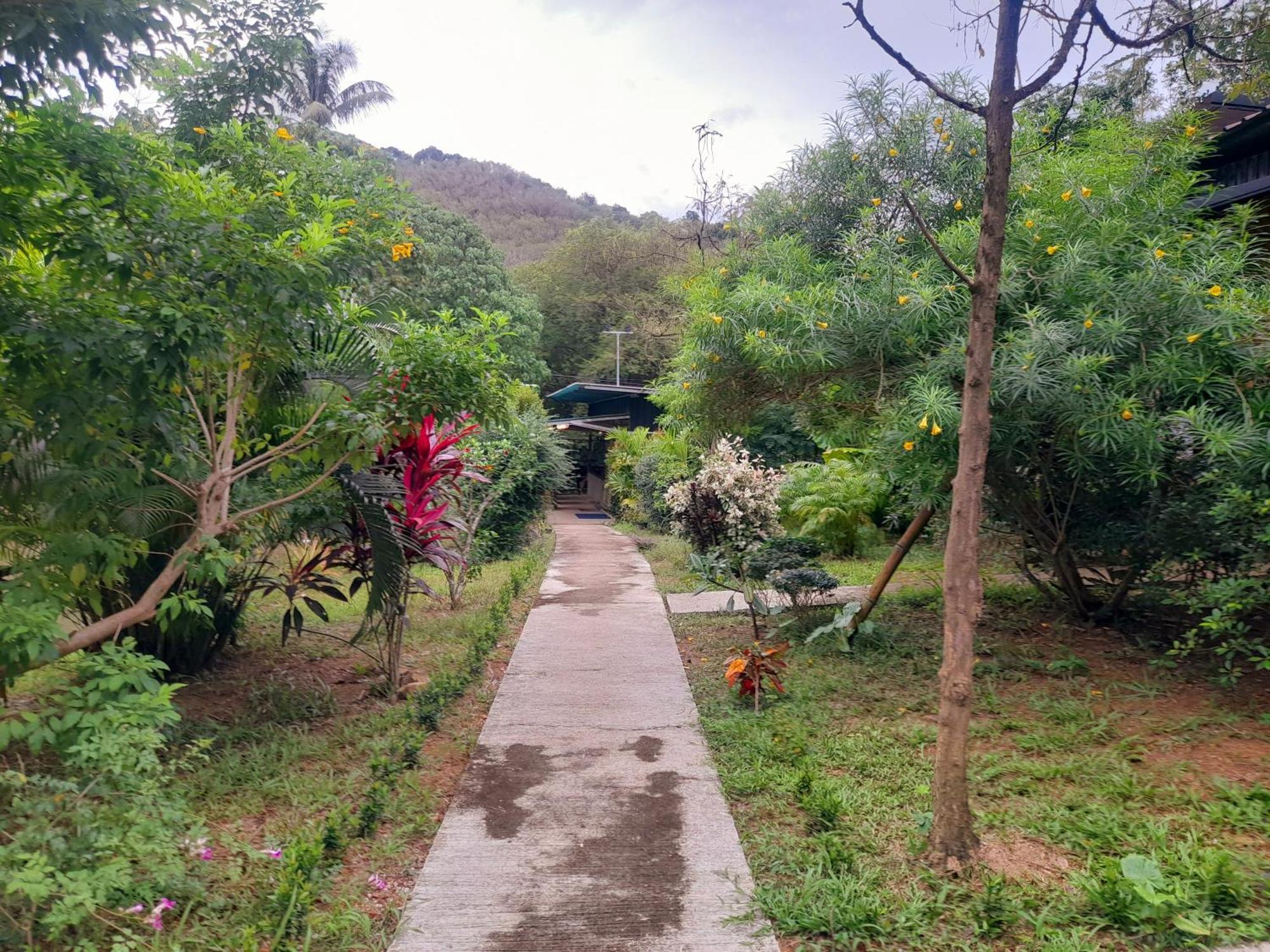 Koh Mook Bamboo Bungalows Exterior photo