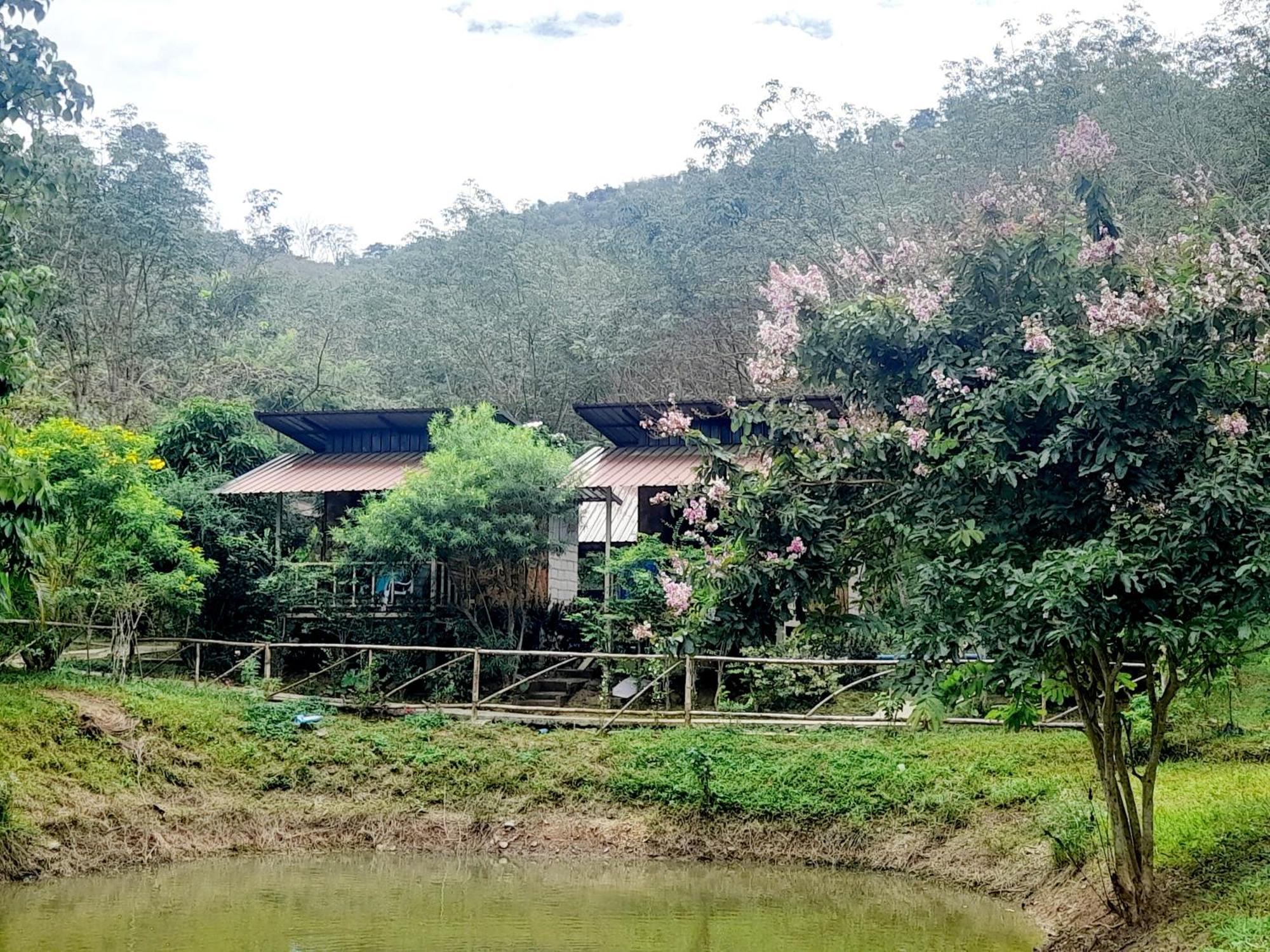 Koh Mook Bamboo Bungalows Exterior photo