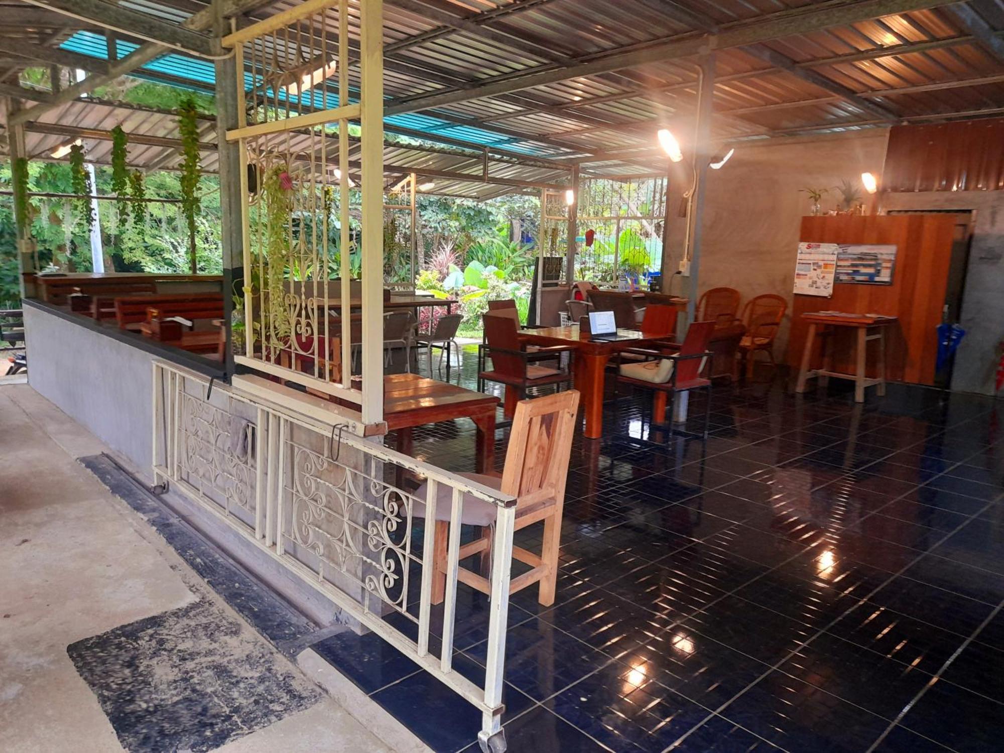 Koh Mook Bamboo Bungalows Exterior photo