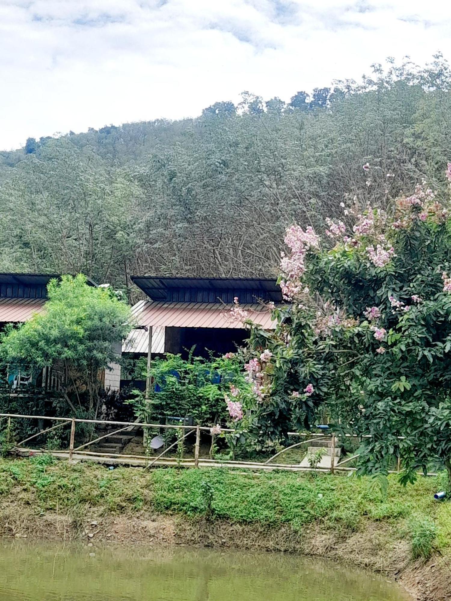 Koh Mook Bamboo Bungalows Exterior photo