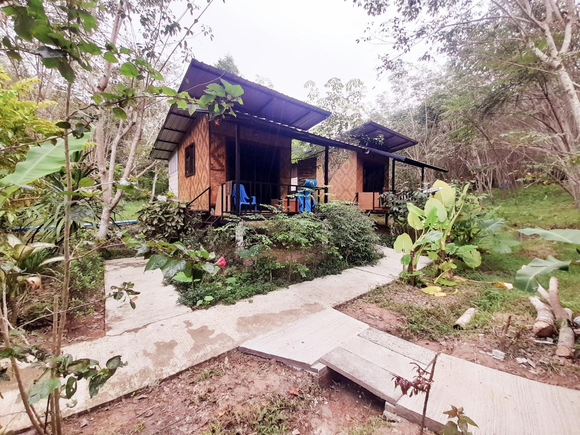 Koh Mook Bamboo Bungalows Exterior photo